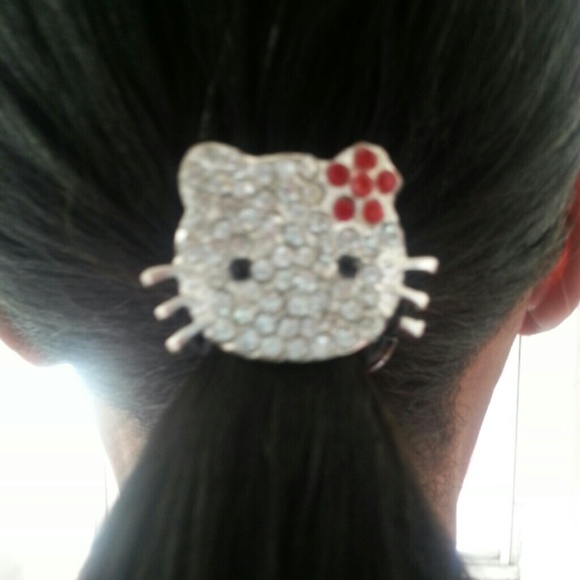 Rhinestone crunches - Picture 4 of 4