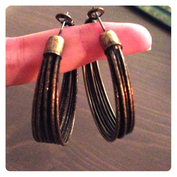 ✨Bundled✨ Bronze hoop earrings