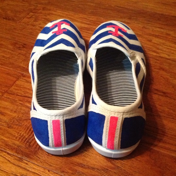 Nautical anchor chevron shoes - Picture 2 of 4
