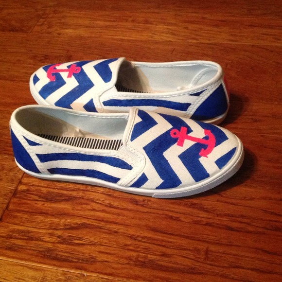 Nautical anchor chevron shoes - Picture 3 of 4