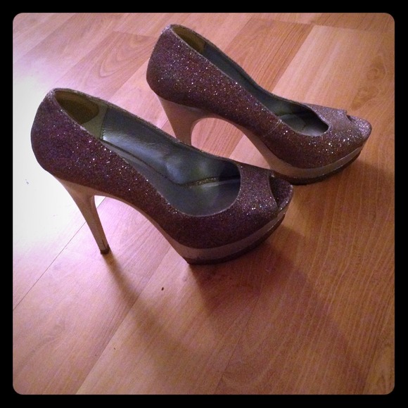 Cute sparkly purple heels