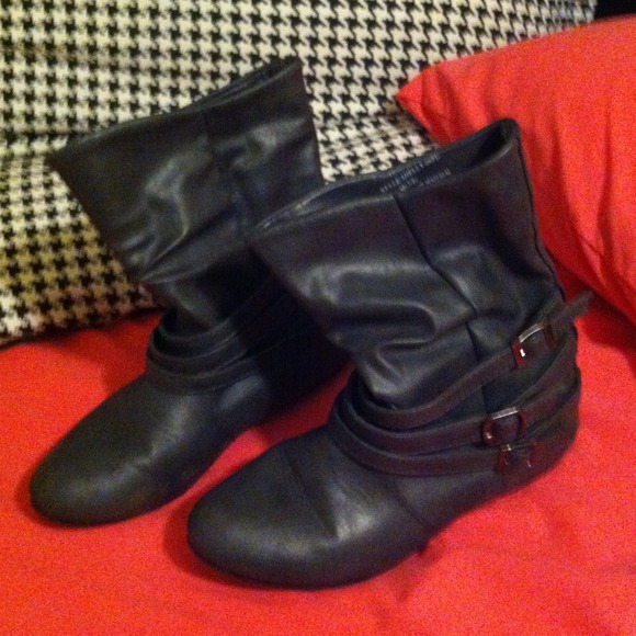 Ankle boots:)