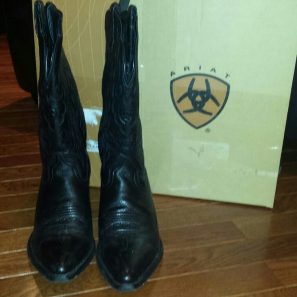 Ariat Heritage Western Boots