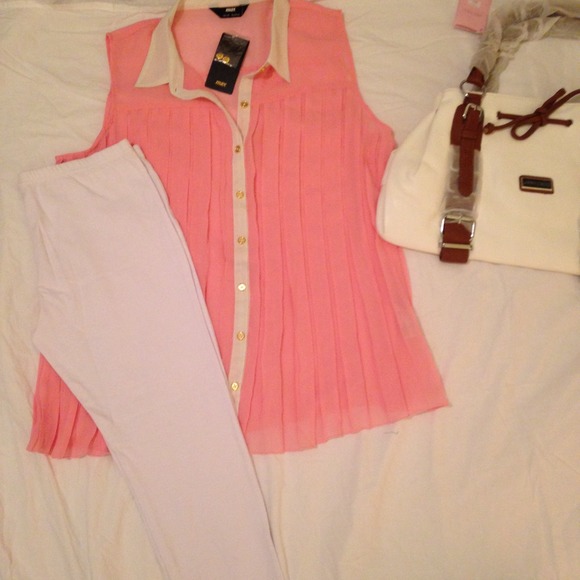 Peach and white top/white tights