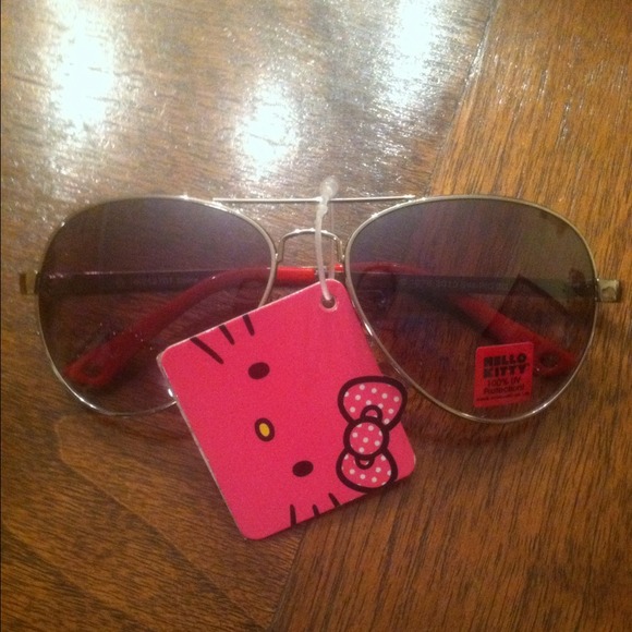 💗Pretty Kitty💗 Hello Kitty Aviator sunglasses
