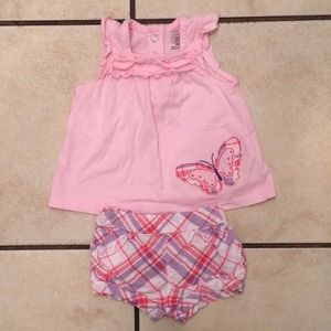 ♥️BUNDLED!♥️Baby girl top & shorts