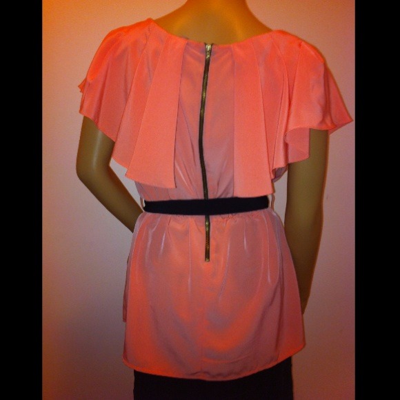 H & M Coral Top - Picture 3 of 4