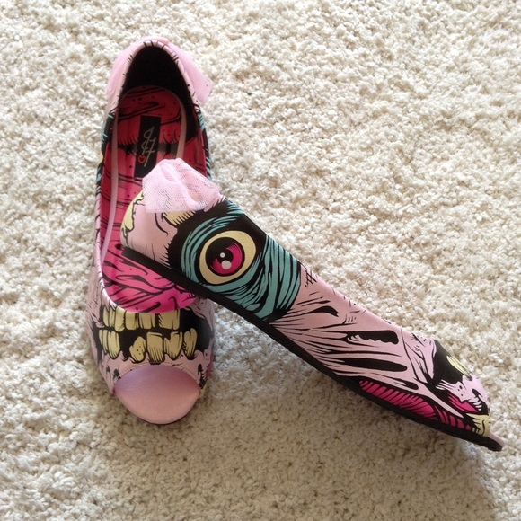 Iron Fist Shoes - 🎉H.P. NIB Iron Fist Grave Digger Pink Bow Flats