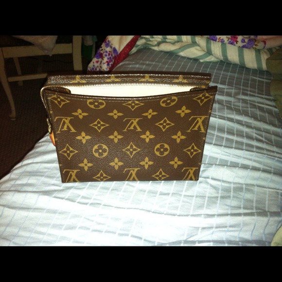100% Authentic LV Toiletry Bag 19