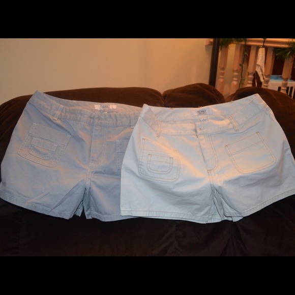 Old Navy Outlet shorts in khaki and olive green