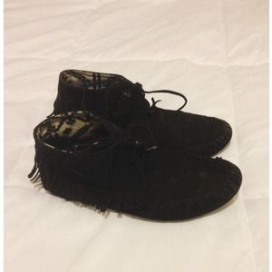 Tribal Fringe Moccasin Shoes