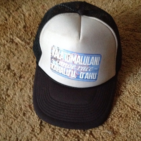 🌺TRADED🌺 Truckers hat from Hawai'i Canoe Race