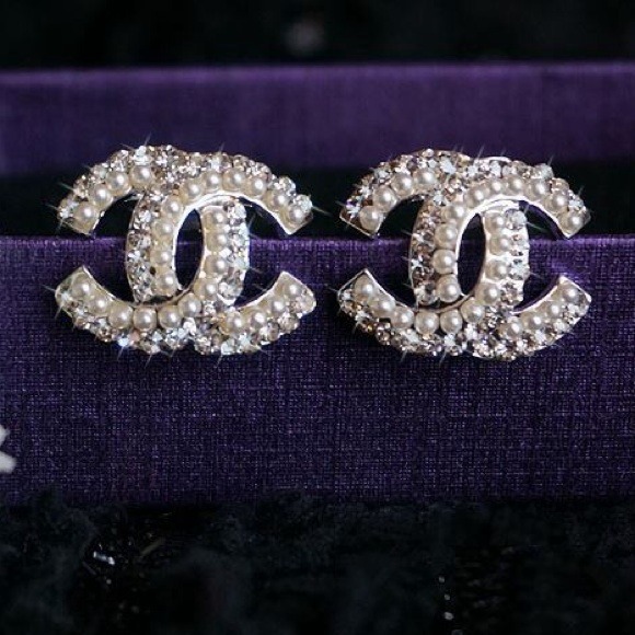 New Chanel Earring