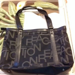 Kenneth Cole Reaction bag - black