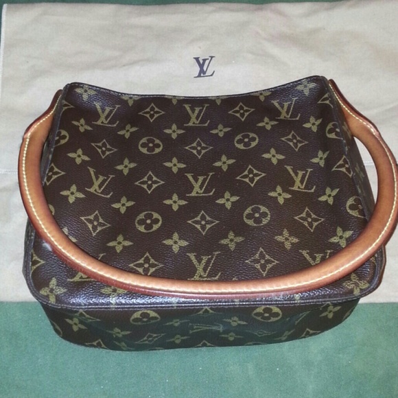 Sold to @cherylkiker Looping Louis Vuitton handbag