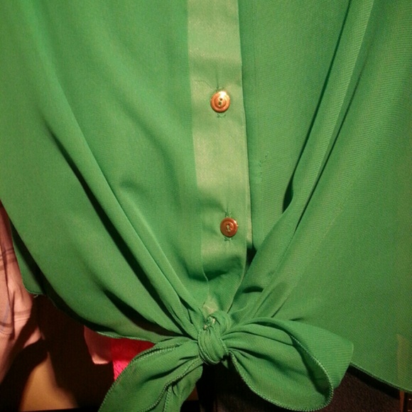 Sheer button up tops - Picture 3 of 3