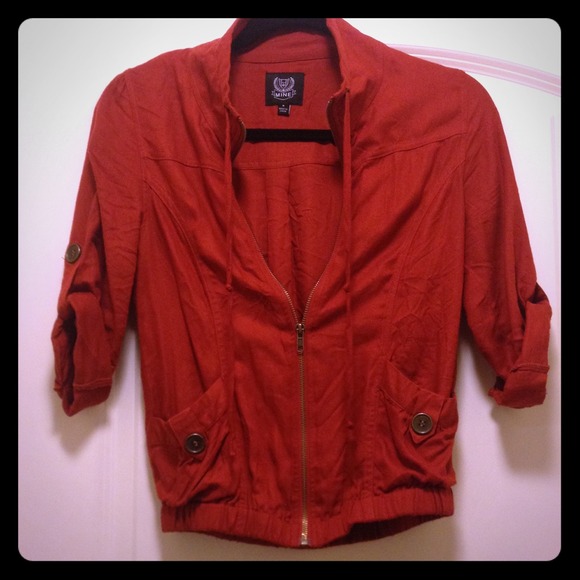 Adorable half sleeve zip up jacket