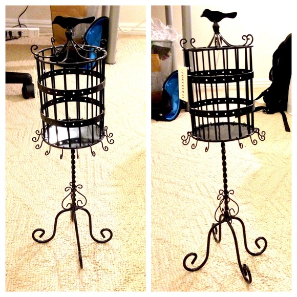 ❌SOLD❌Jewelry stand