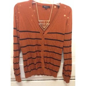 In love with this cardigan!