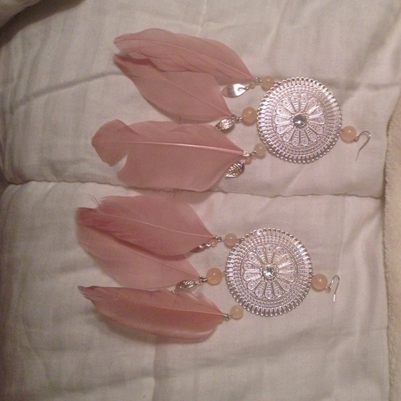Feather earrings - Picture 2 of 2