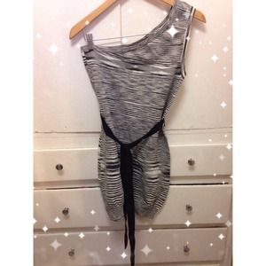 One shoulder stopped dress!