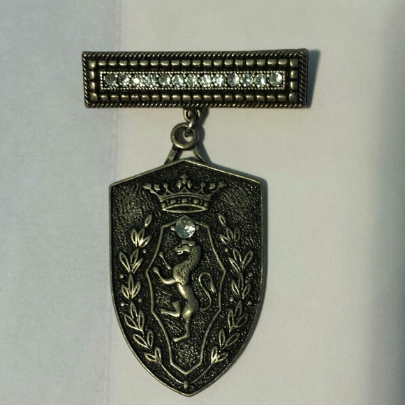 BOGO Lion coat of arms pin