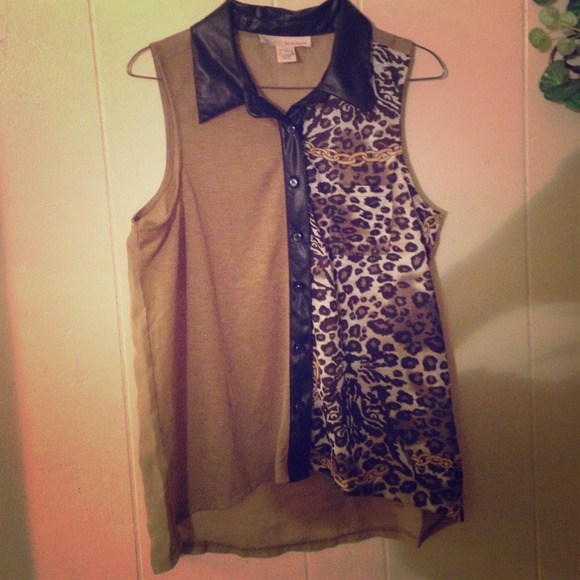 Slightly cropped Derek Heart shirt