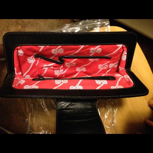 Tommy Hilfiger Leather Cabana Clutch - Picture 2 of 4