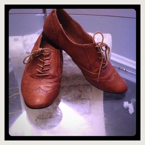 Camel colored oxfords