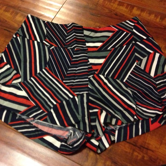 High rise tribal shorts