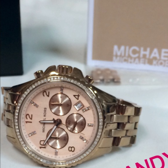 SOLD!Authentic Michael Kors Rose Gold Face & watch - Picture 2 of 4