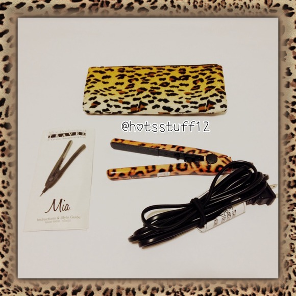 ❗️MAKE AN OFFER❗Mia mini curling iron