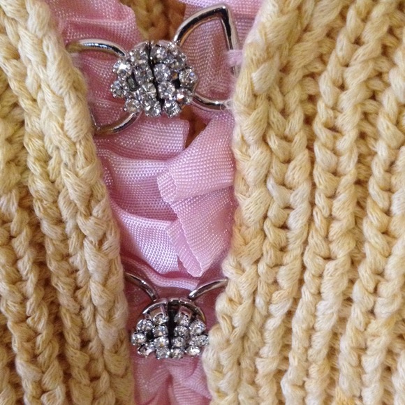 Lorii B sweater - Picture 2 of 2