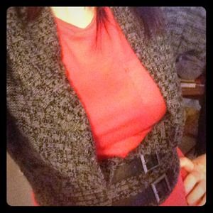 ♥️♥️So chic!!♥️♥️NWOT! belted cardigan!