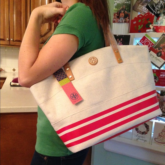 Tory Burch Theresa Tote- SOLD!!! 😊 - Picture 1 of 4