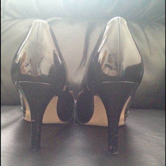Black Heels 💋 - Picture 3 of 4