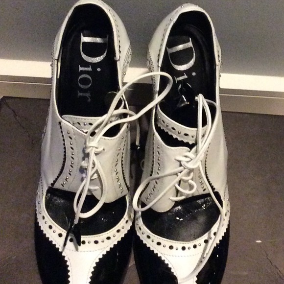 Black and white Dior in good condition