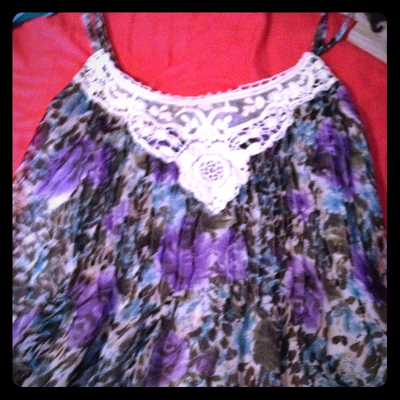 Flowy Floral Tank