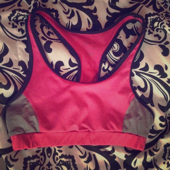 Cute Sports Bra!👌
