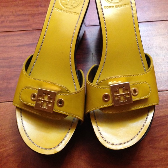 Tory burch sandal