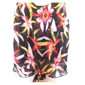 Sheer flower tank top 🌺