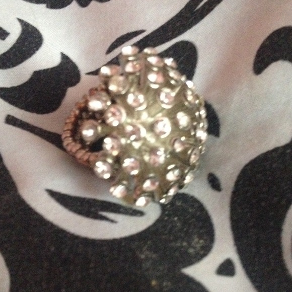 💍GLAM RING💍 - Picture 2 of 2