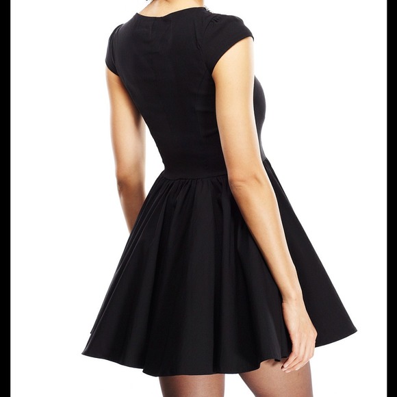 SOLD🎉HOST PICK 2Xs 3/11 & 2/5🎉SOLD BUNDLE - Picture 3 of 4