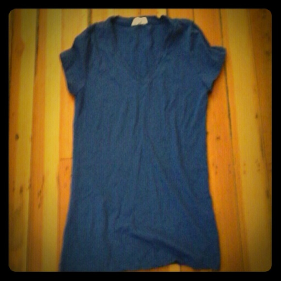 Plain blue v-neck shirt