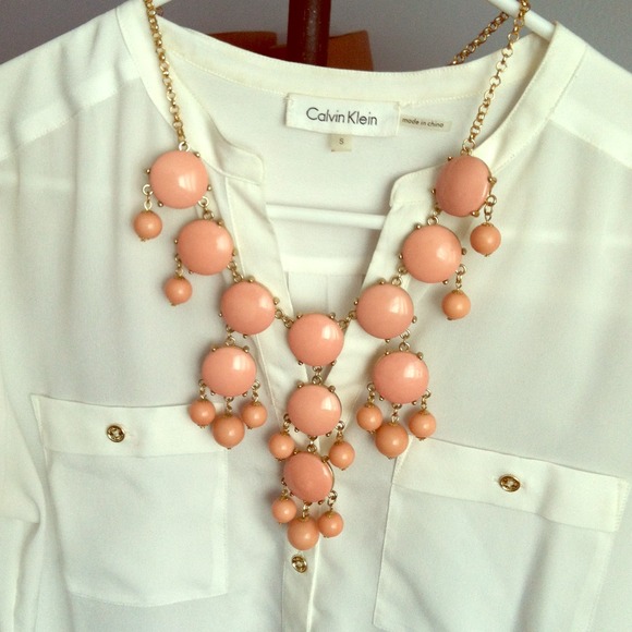 🎀SOLD🎀 Light coral and gold bubble necklace
