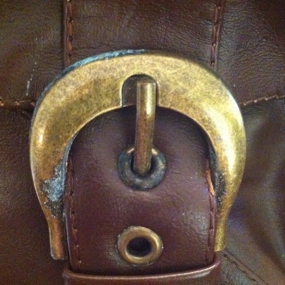 Pics of wear on hold!!!!