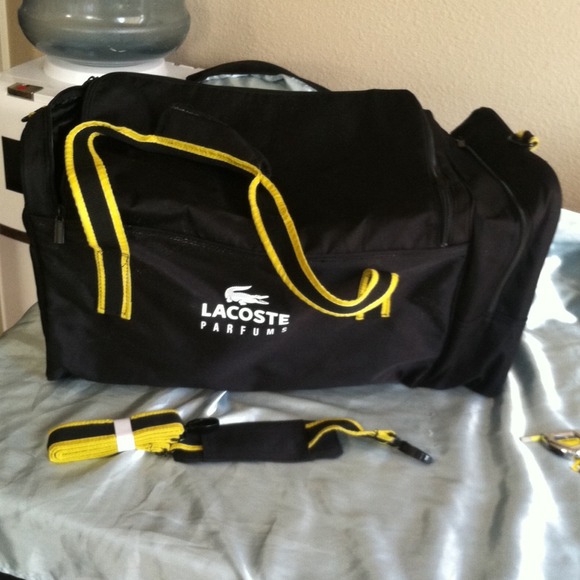 Lacoste duffle bag..reserved sonks