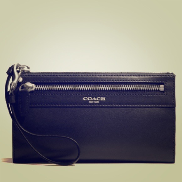 Coach Leather Legacy Zippy Wallet