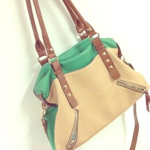 SOLD - Tan and Teal Purse!!