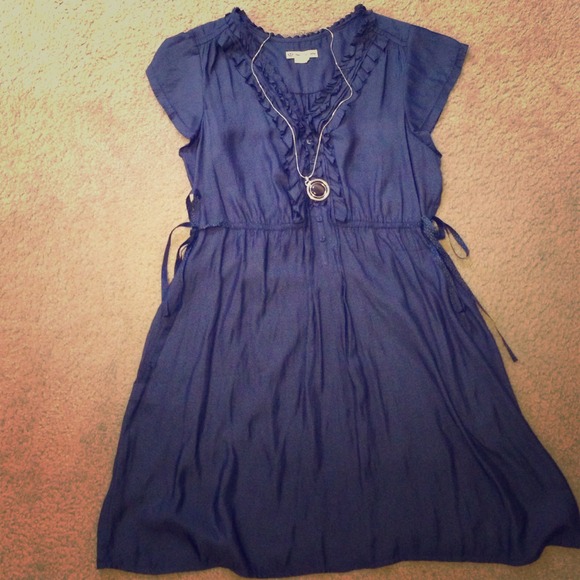 ⛔️SOLD⛔️ American eagle ruffle dress - navy